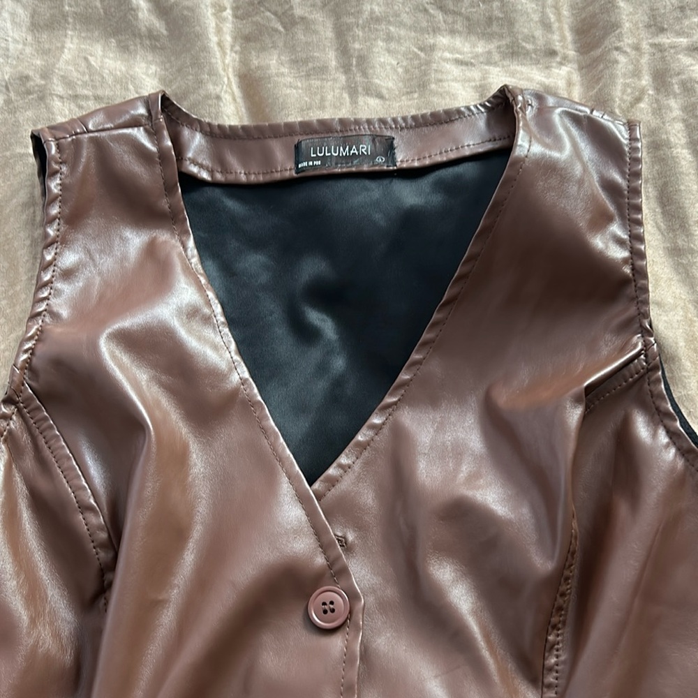 Faux leather brown vest!!